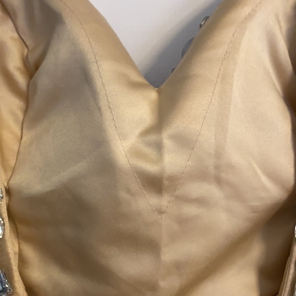 STUNNING RHINESTONE JOVANI MINIDRESS Sz 8 + sash - Picture 9 of 13